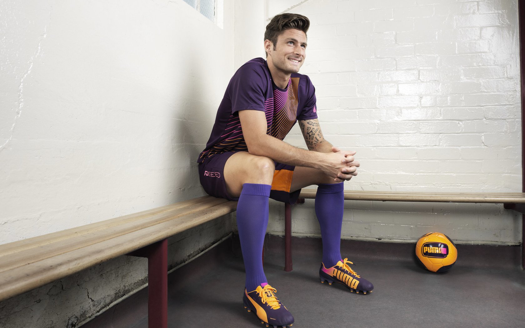 《社区互动:粉丝投票选出最喜爱的战队》,最聚合的粉丝社区平台