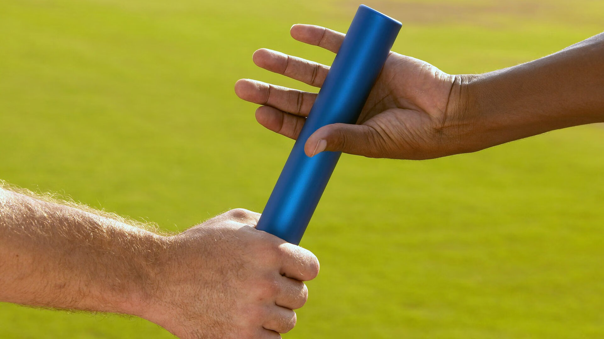 青少年足球“志愿者”服务体系在全国范围内逐步完善，青少年足球协会